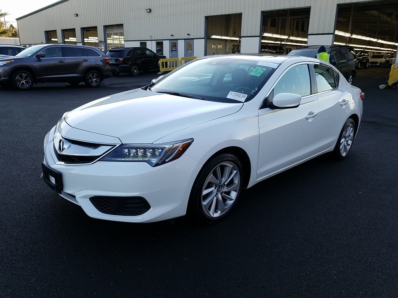 19UDE2F76HA011322 Acura ILX 2017