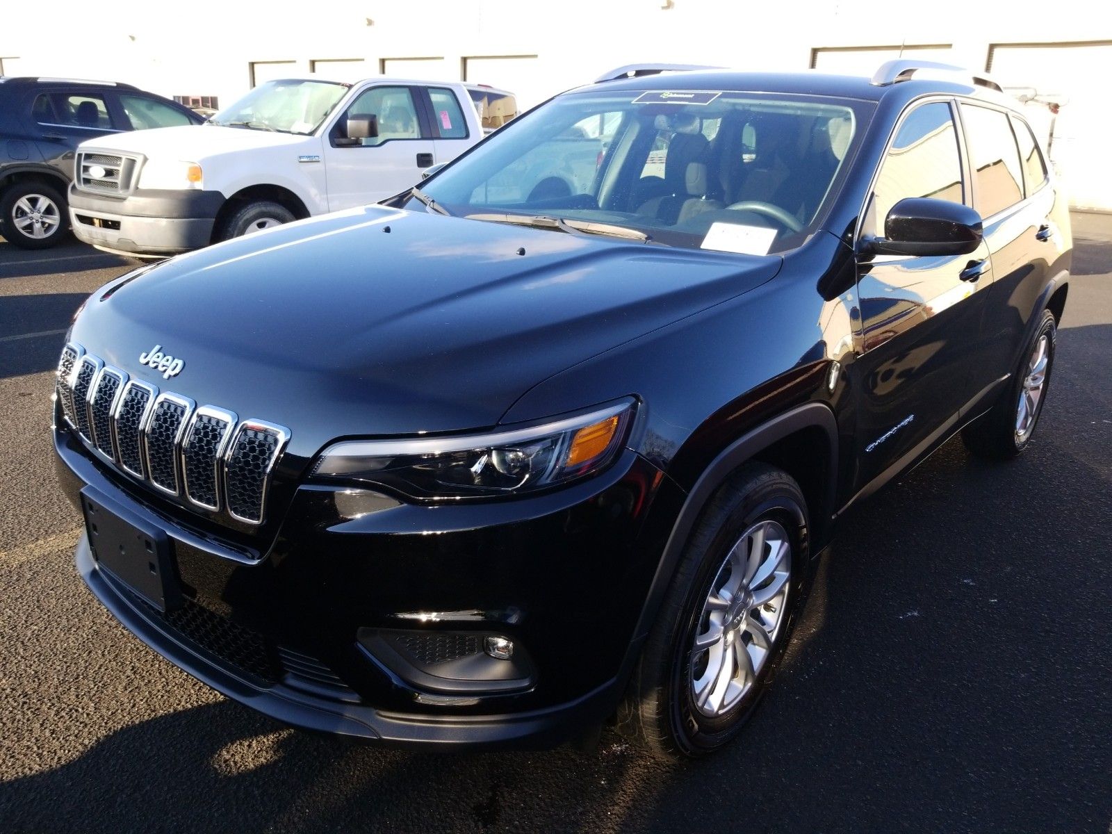 1C4PJMCB6KD118730 Jeep Cherokee 2019