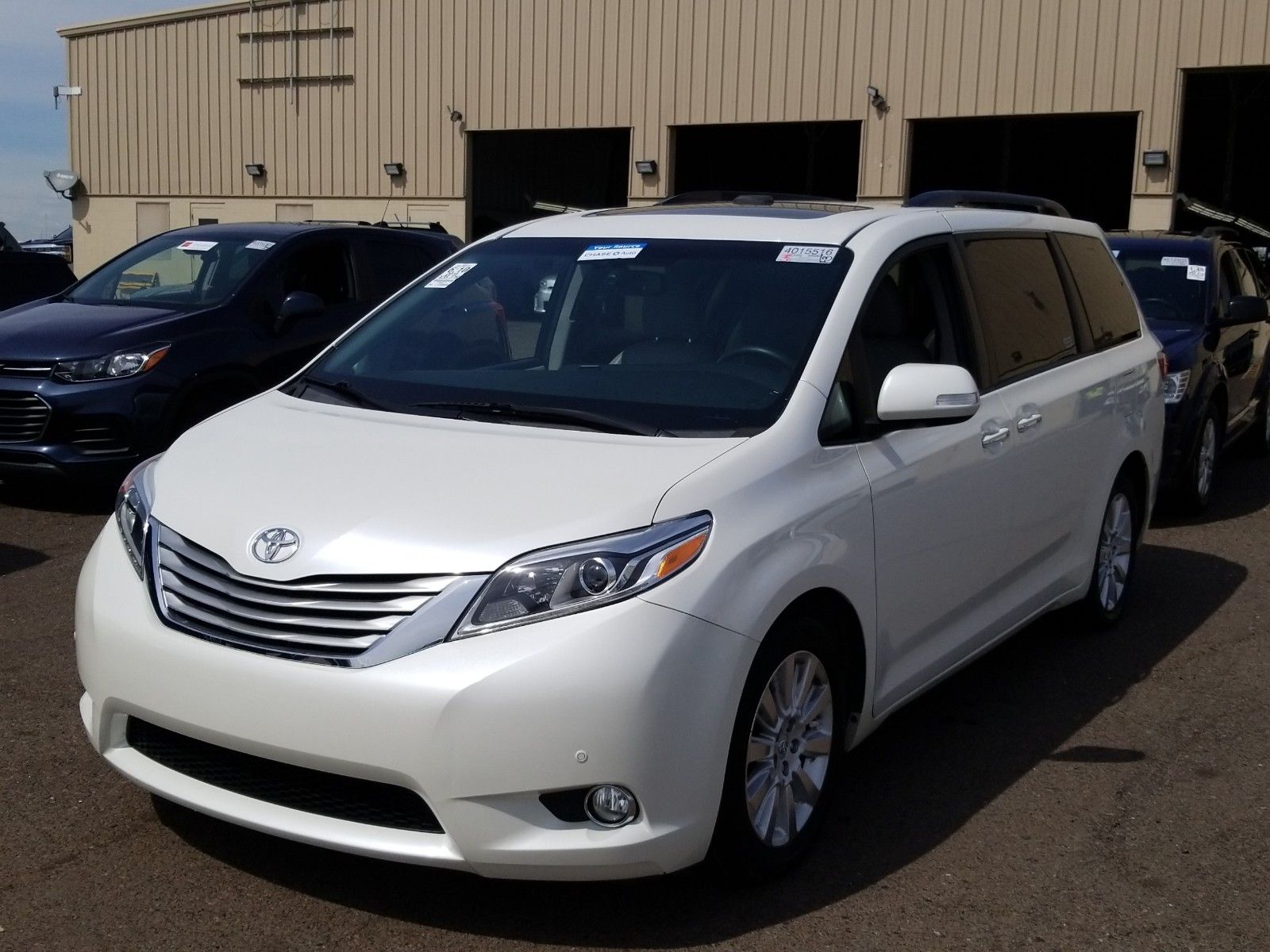 5TDYK3DC3GS759249 Toyota Sienna 2016